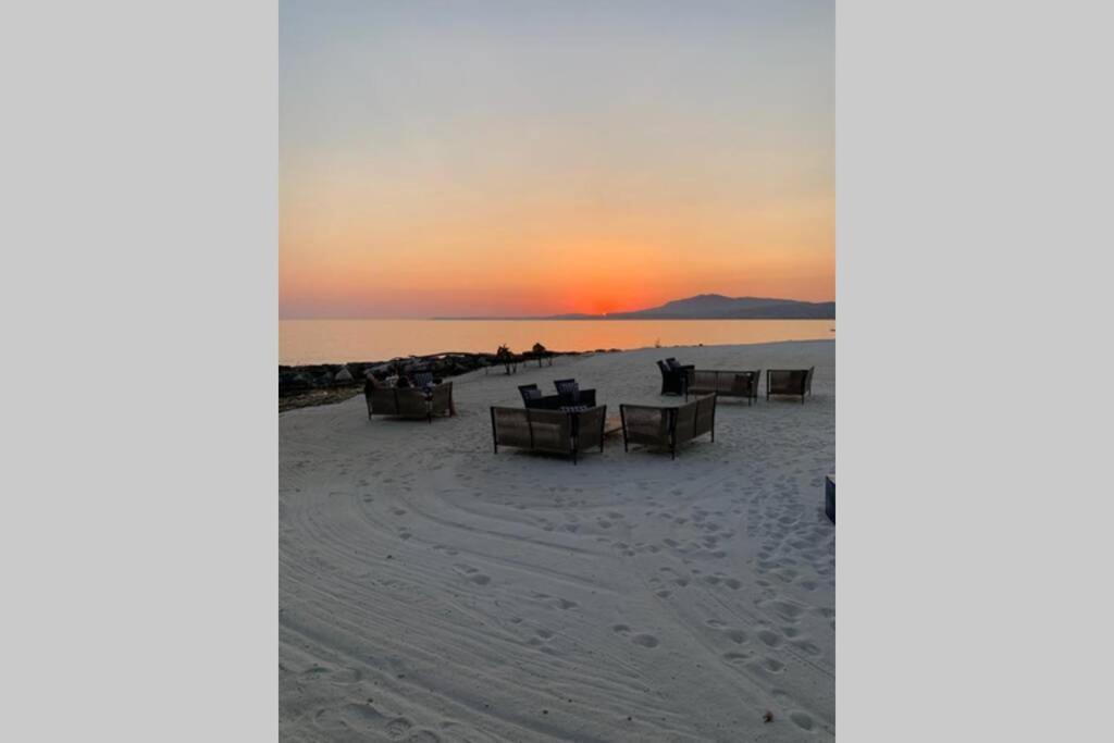 J M Villa Al Mare Con Veduta Spettacolare ชากกา ภายนอก รูปภาพ
